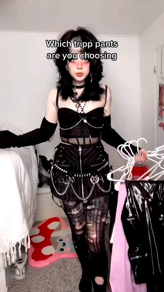 yeahimcaroline archive video preview
