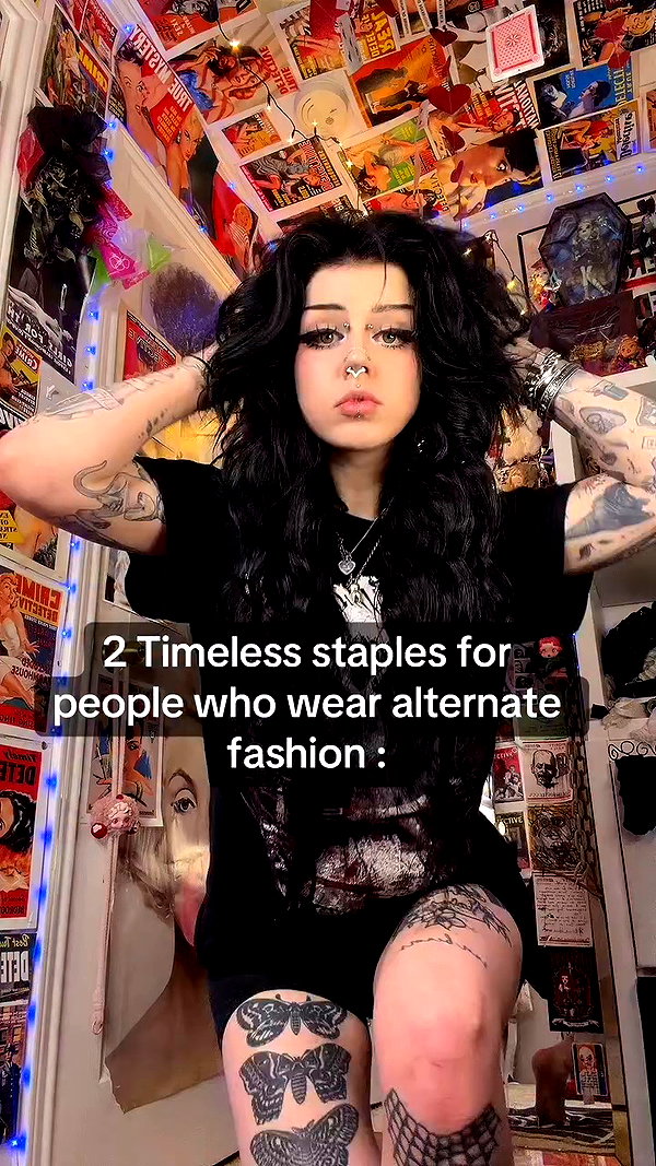yeahimcaroline archive video preview