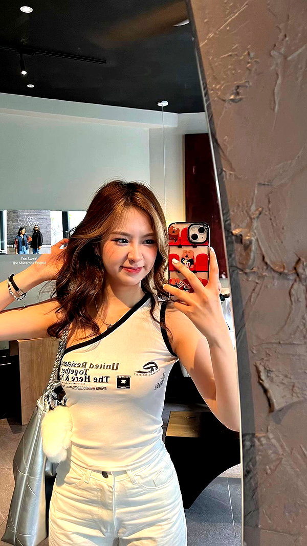 phuong.chi_ archive video preview