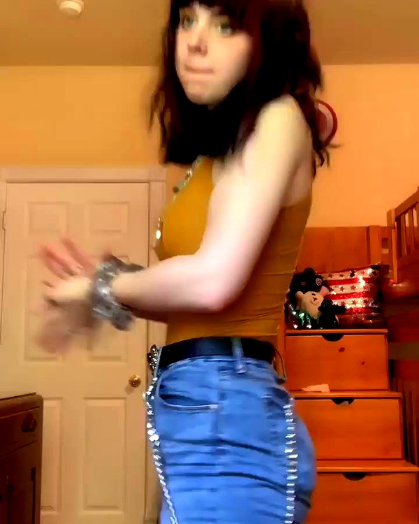 yeahimcaroline archive video preview