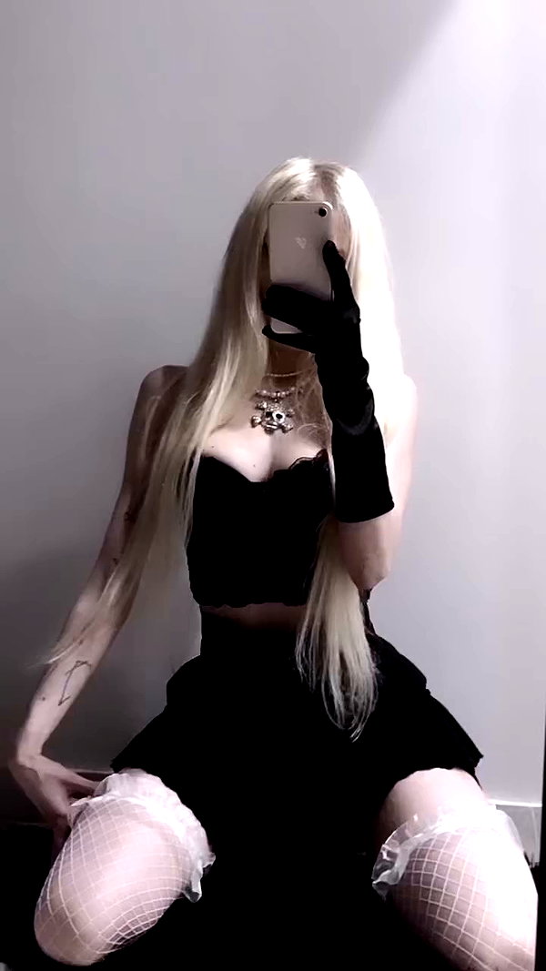 roxiechelon2 archive video preview
