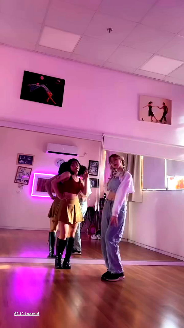 avivasan_chhaks archive video preview