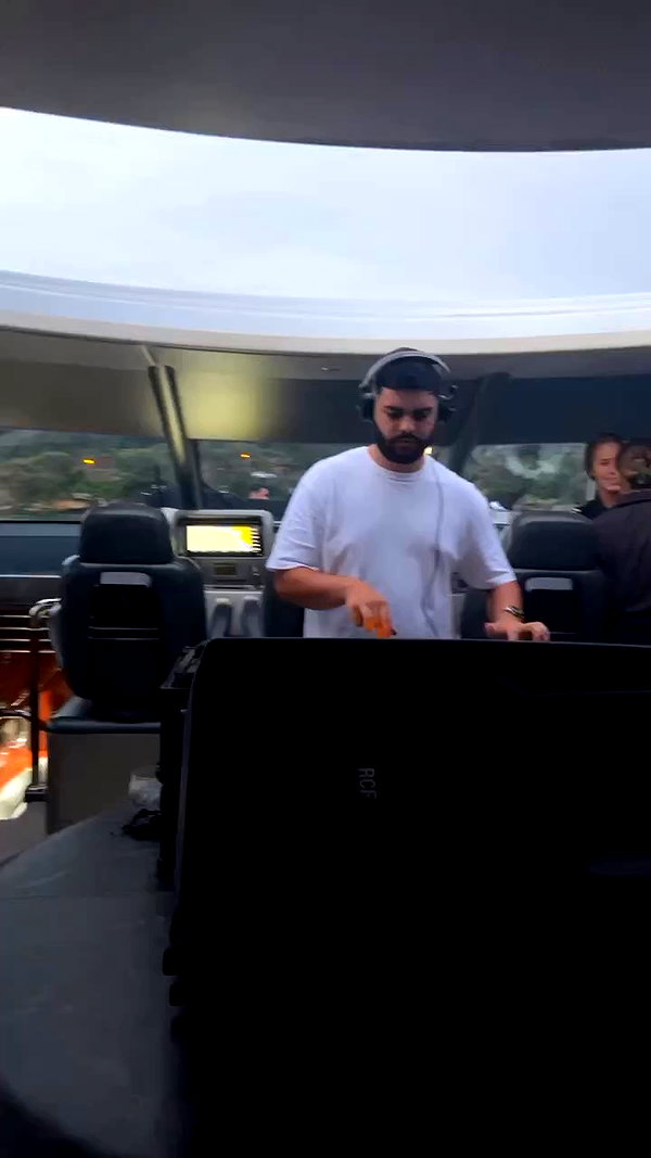 refaella_twina archive video preview