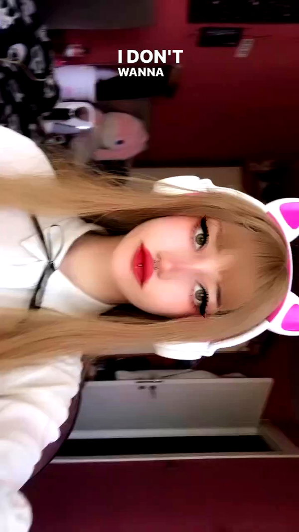 madamist_ archive video preview