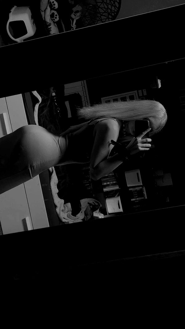 sina.njck archive video preview