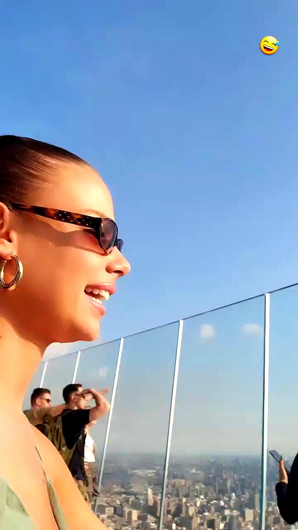 barzomer archive video preview