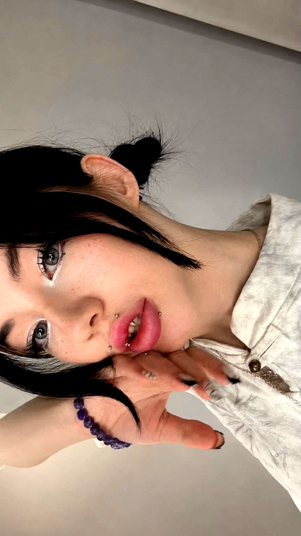 mia_goth2004 archive video preview