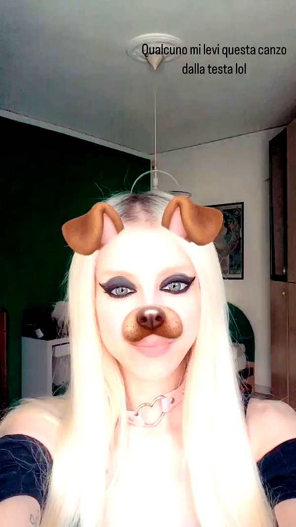 roxiechelon2 archive video preview