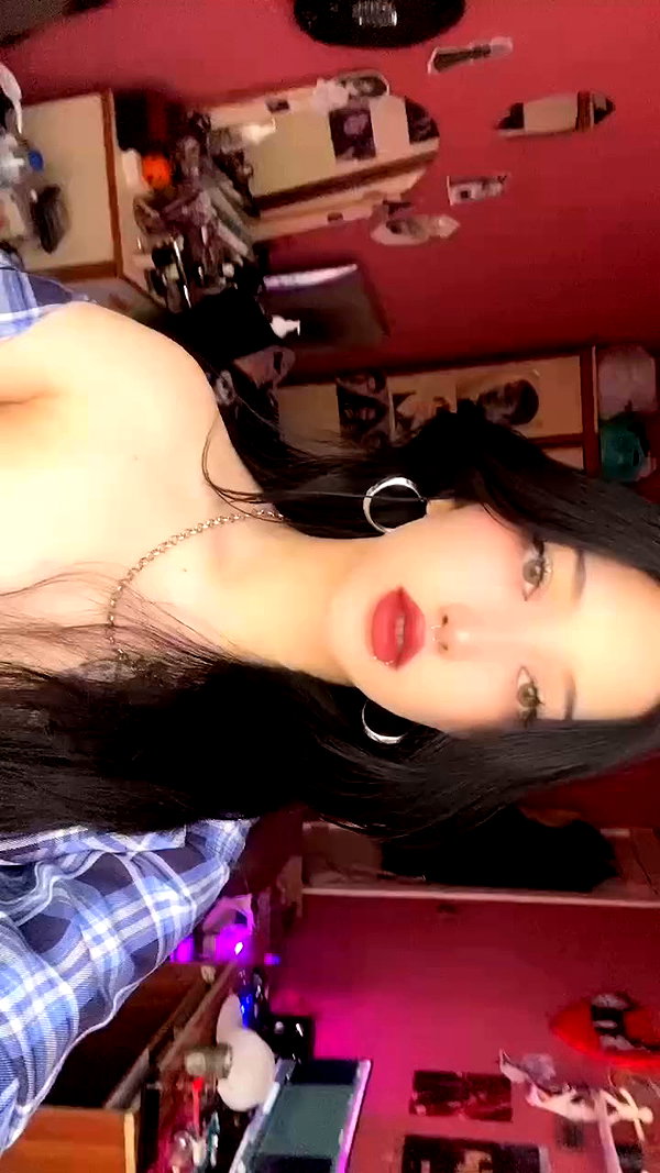 madamist_ archive video preview