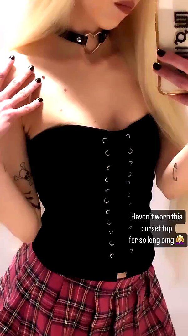 roxiechelon2 archive video preview