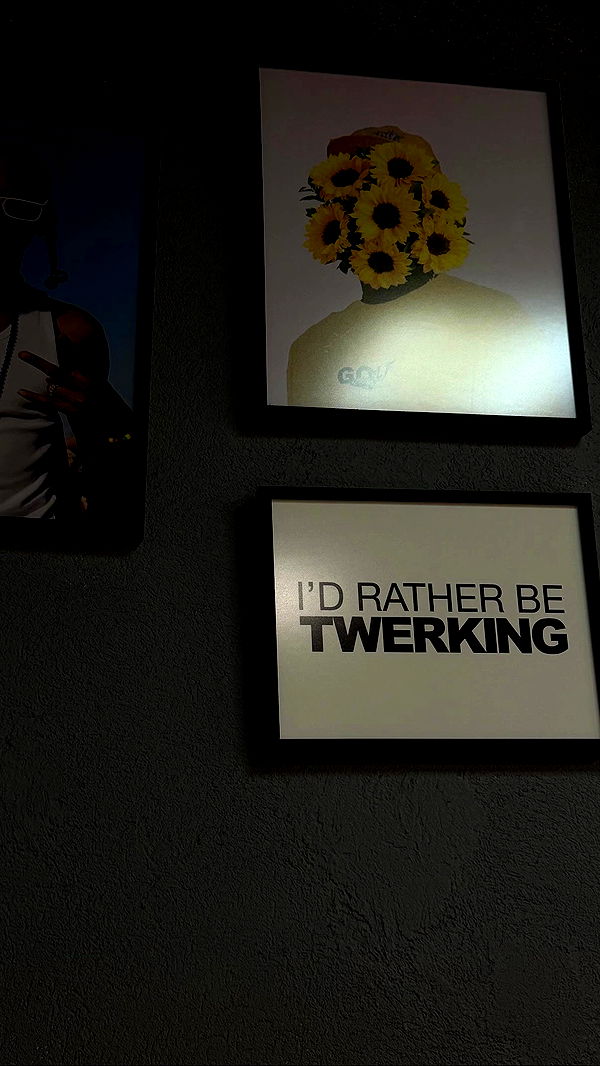 shelly_.mor archive video preview