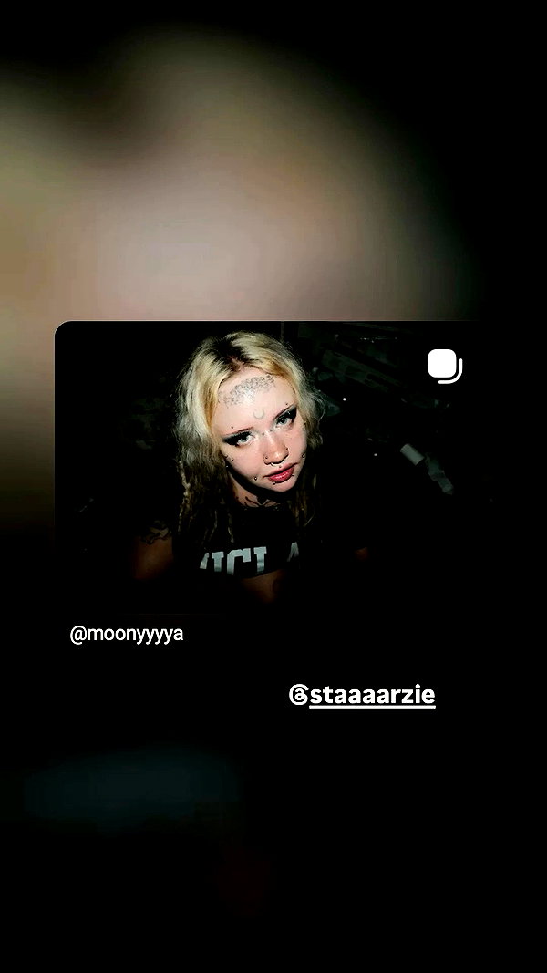 moonyyyya archive video preview