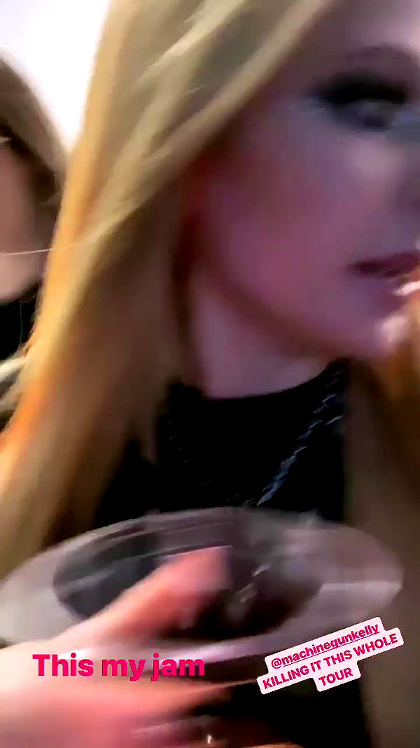 avrillavigne archive video preview