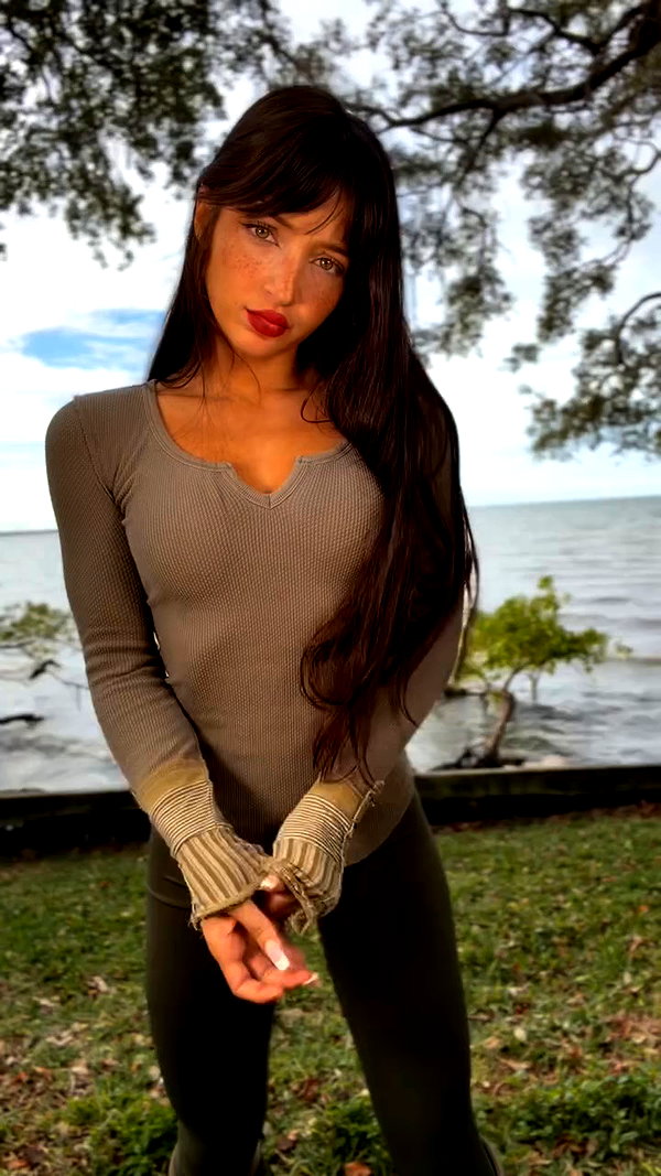 daniellebarnaa archive video preview