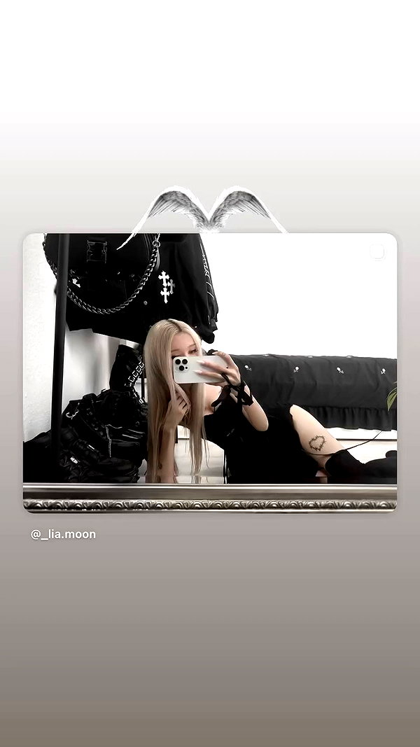 _lia.moon archive video preview