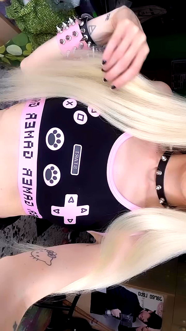 roxiechelon2 archive video preview