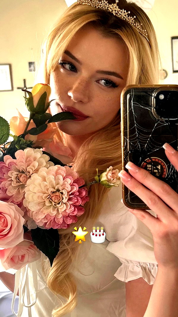anika_braun__ archive video preview