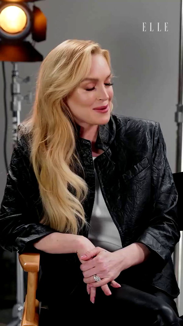 elleusa archive video preview