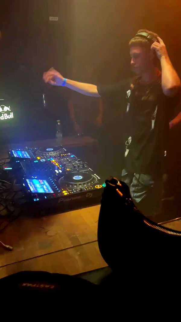 electrixjuggle archive video preview