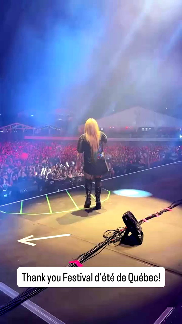 avrillavigne archive video preview