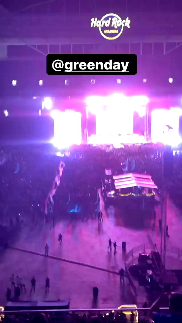 iluvmeww archive video preview
