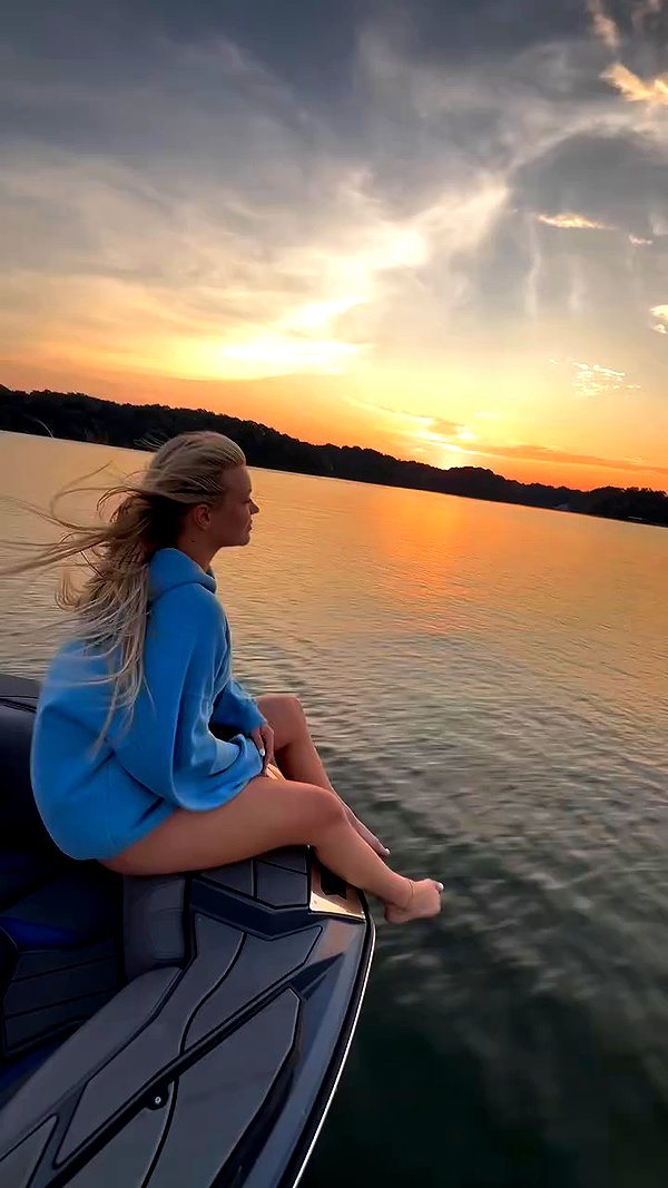 katiesigmond archive video preview