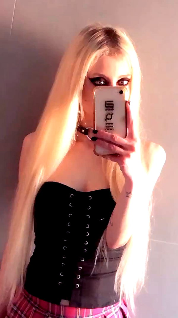 roxiechelon2 archive video preview