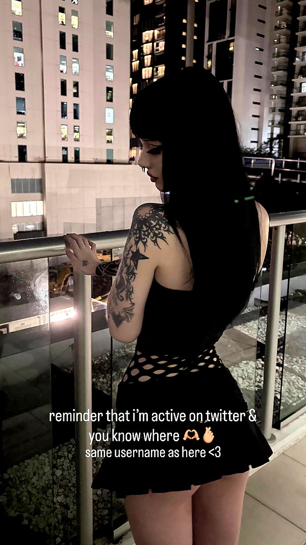 livindeadyaz archive video preview