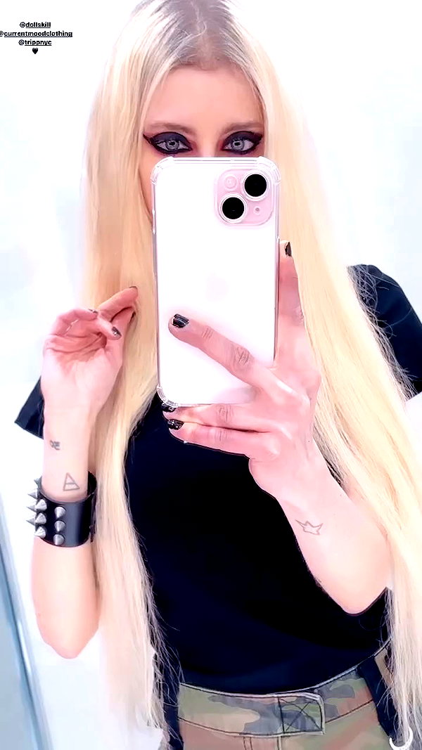roxiechelon2 archive video preview
