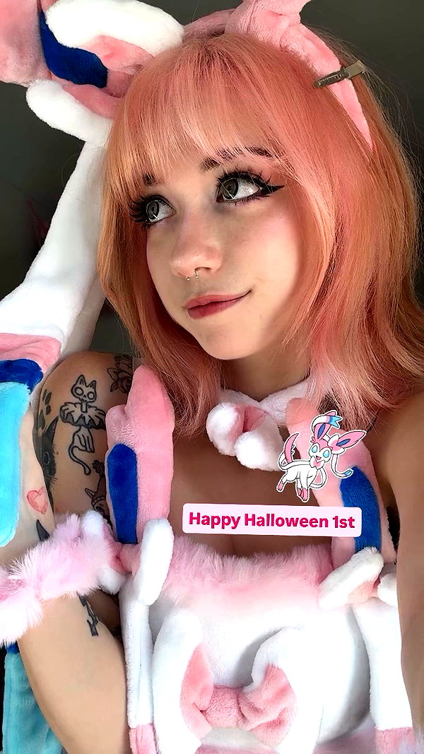 iluvmeww archive video preview