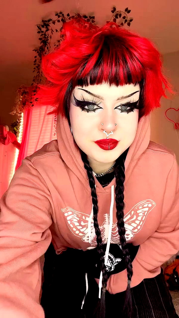 yeahimcaroline archive video preview