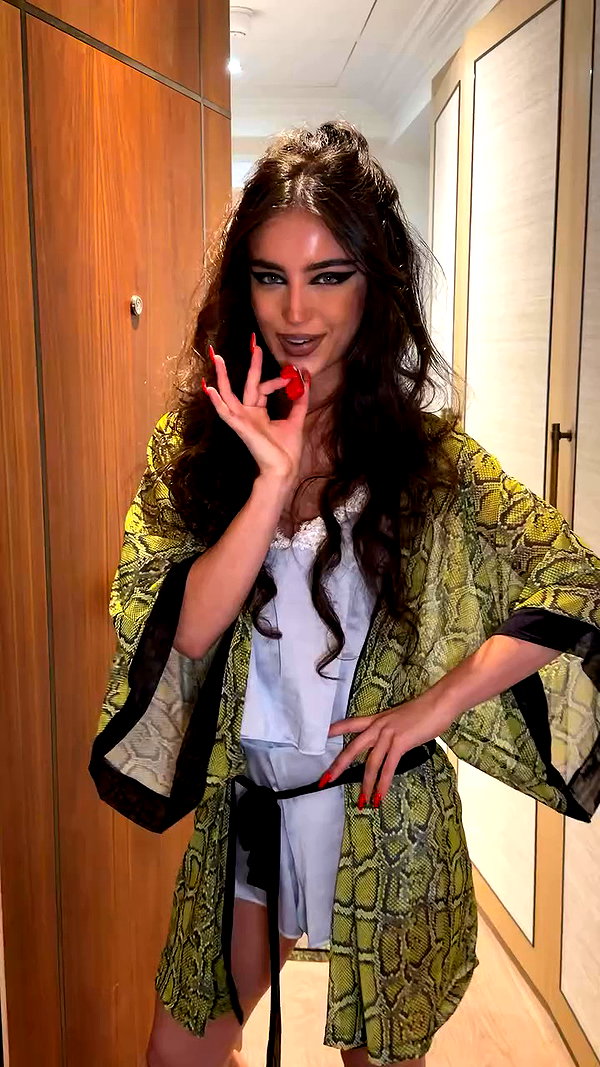 ellachristo archive video preview