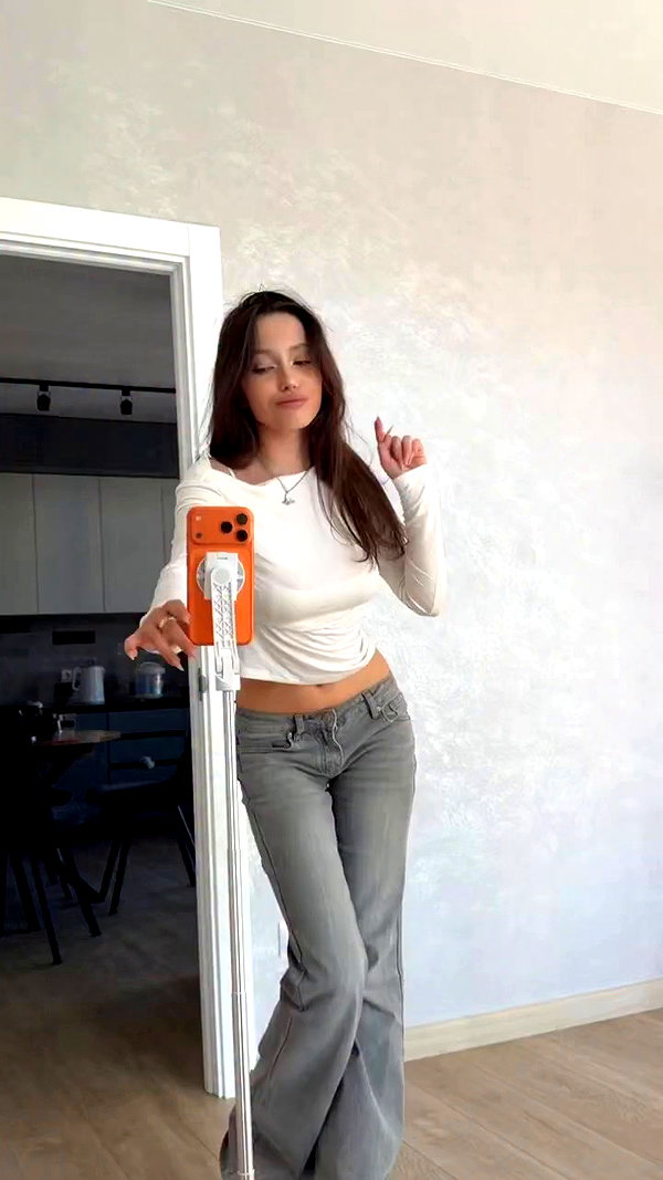 pol_cherie archive video preview