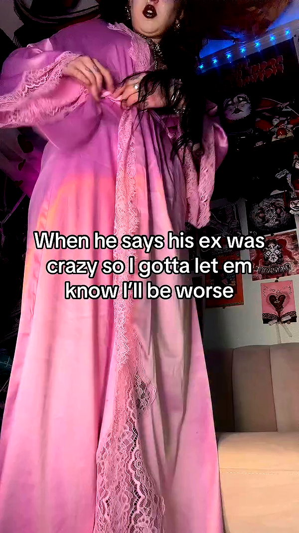 yeahimcaroline archive video preview