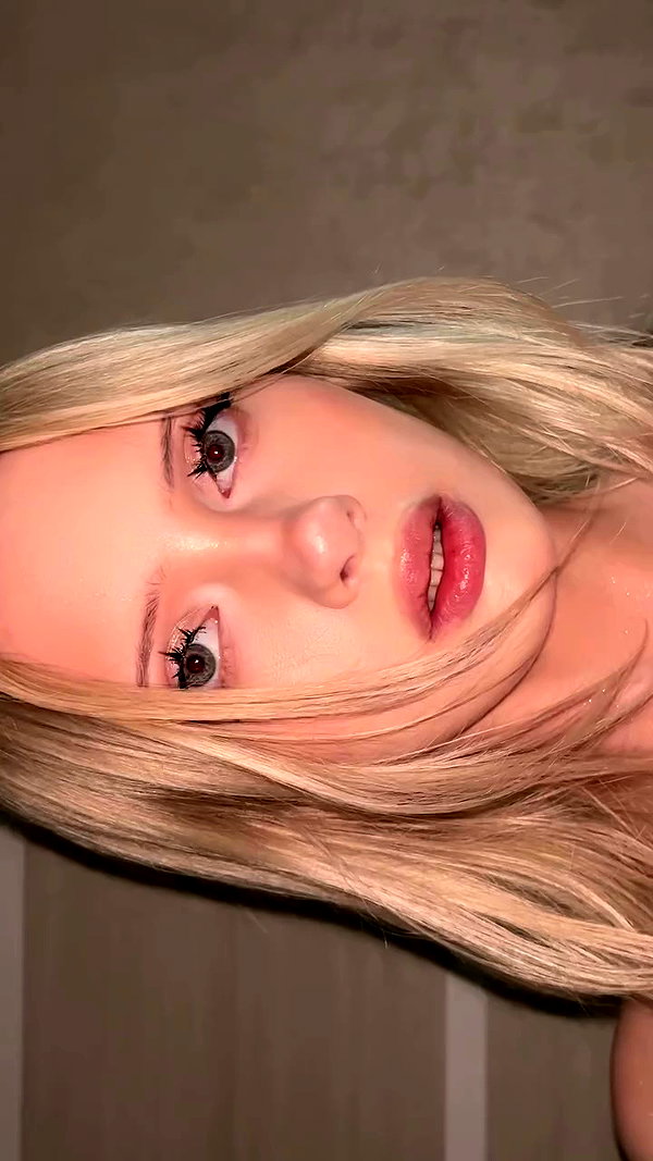 lip.sash archive video preview
