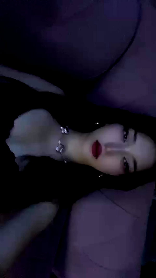 madamist_ archive video preview