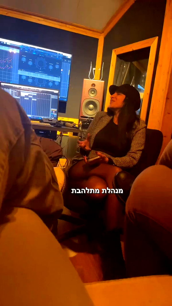 libby_reut archive video preview