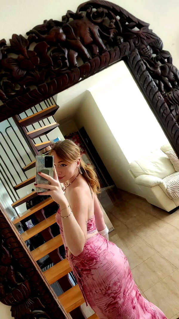 eveliniya archive video preview