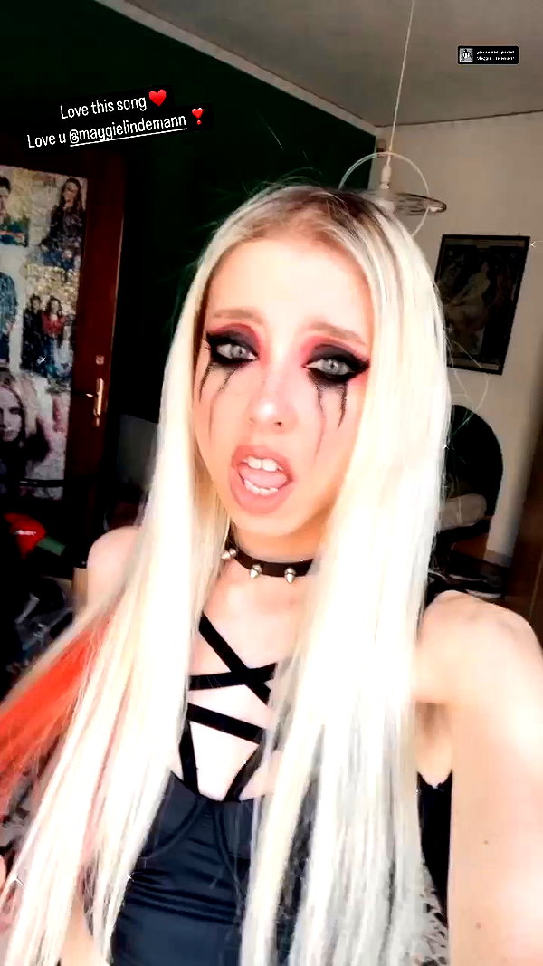 roxiechelon2 archive video preview