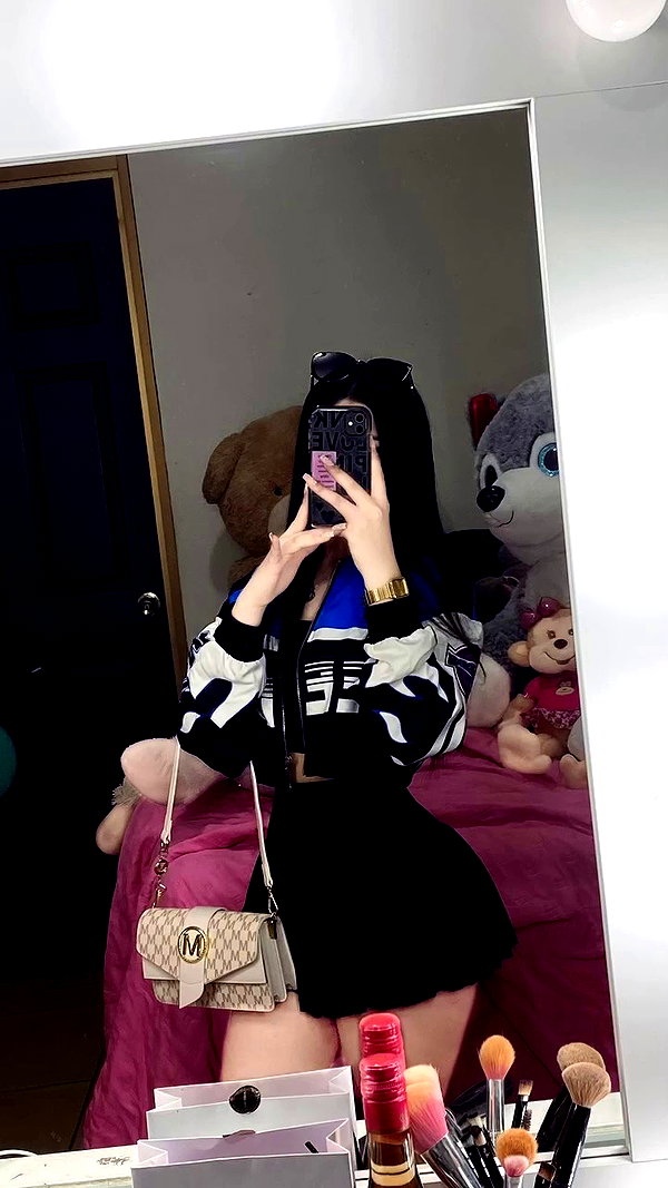 lesliesancheezz archive video preview