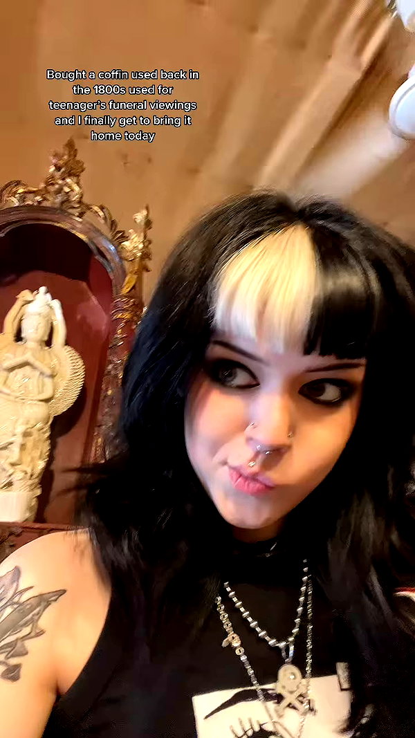 yeahimcaroline archive video preview