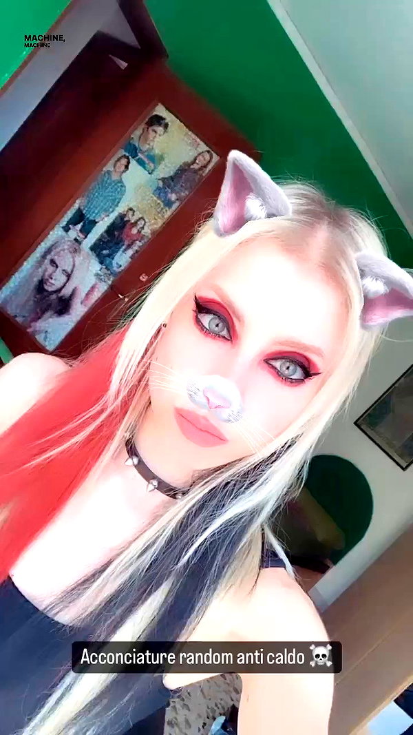 roxiechelon2 archive video preview