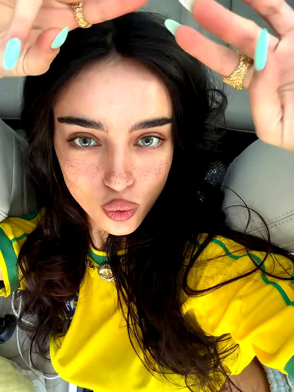 ellachristo archive video preview
