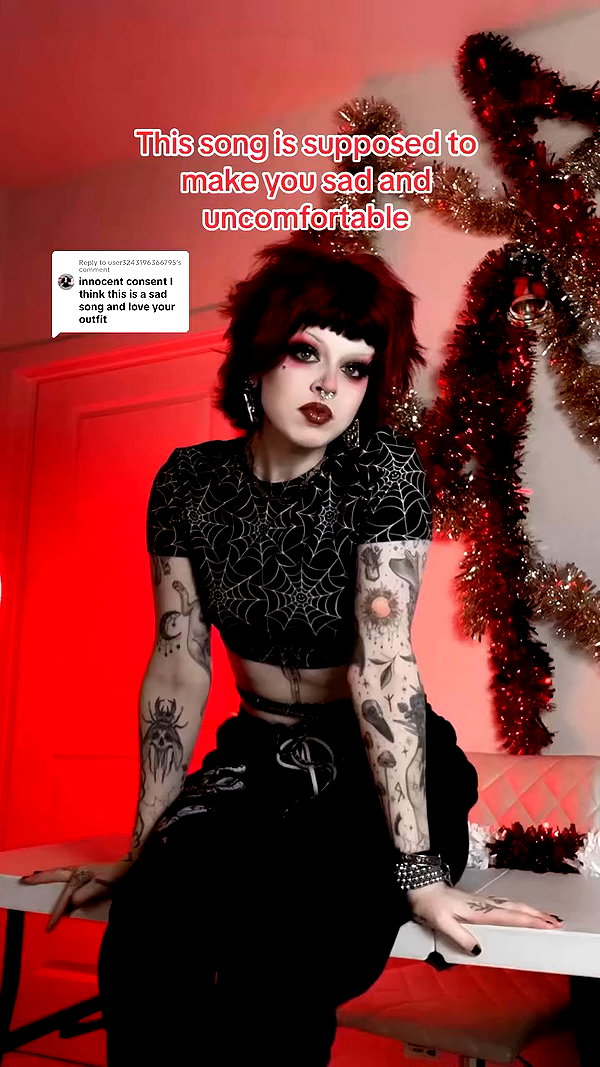 yeahimcaroline archive video preview