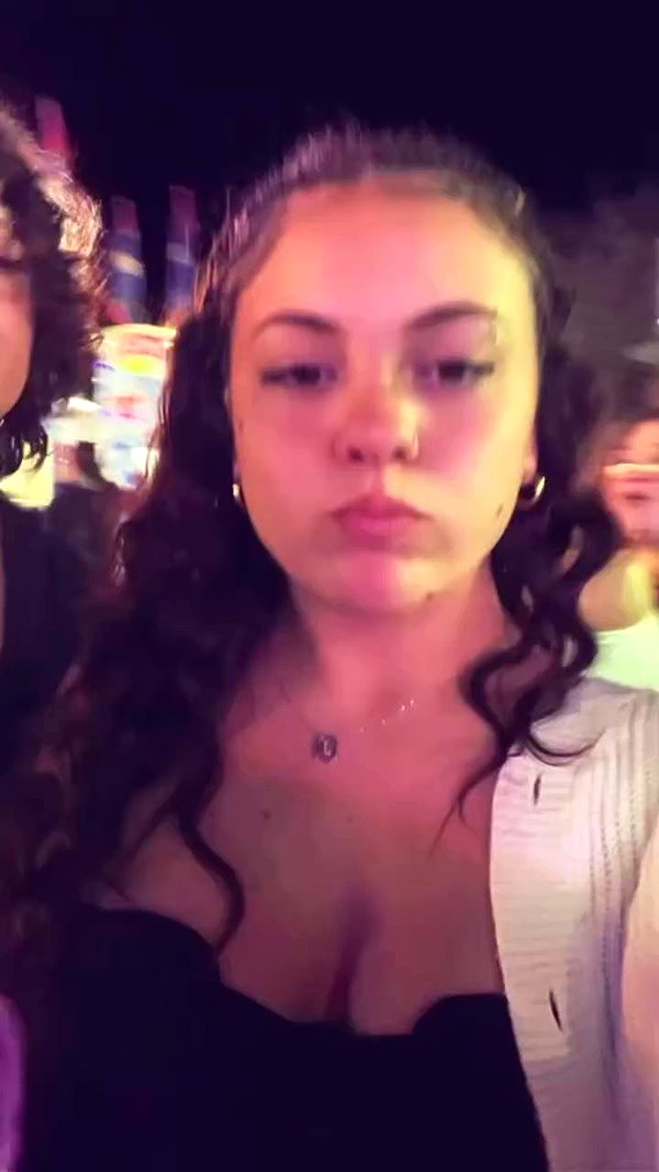 olivia.bolgerr archive video preview