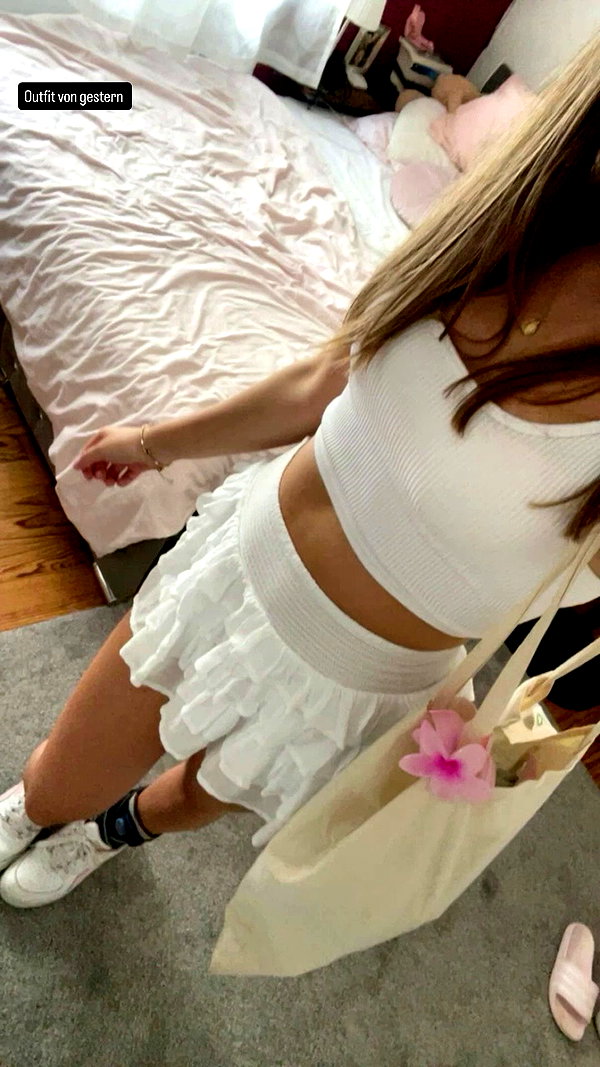 leonie_08.06_ archive video preview