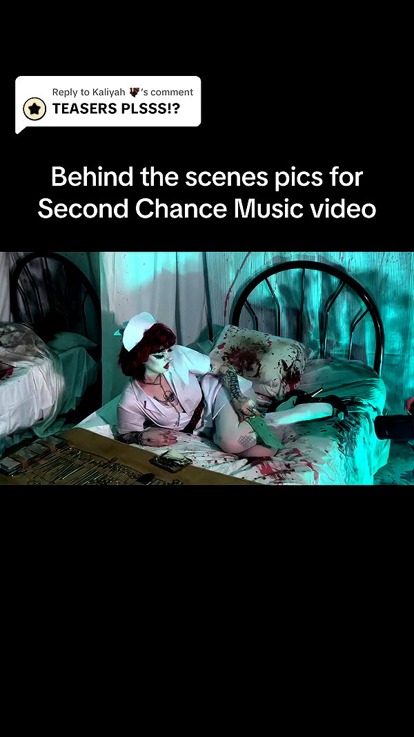 yeahimcaroline archive video preview