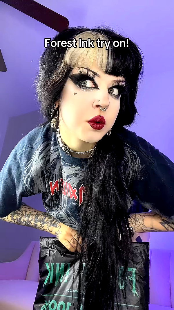 yeahimcaroline archive video preview