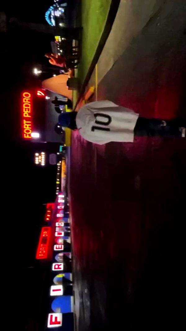 zommmbri archive video preview