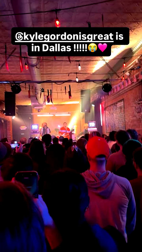 yeahimcaroline archive video preview